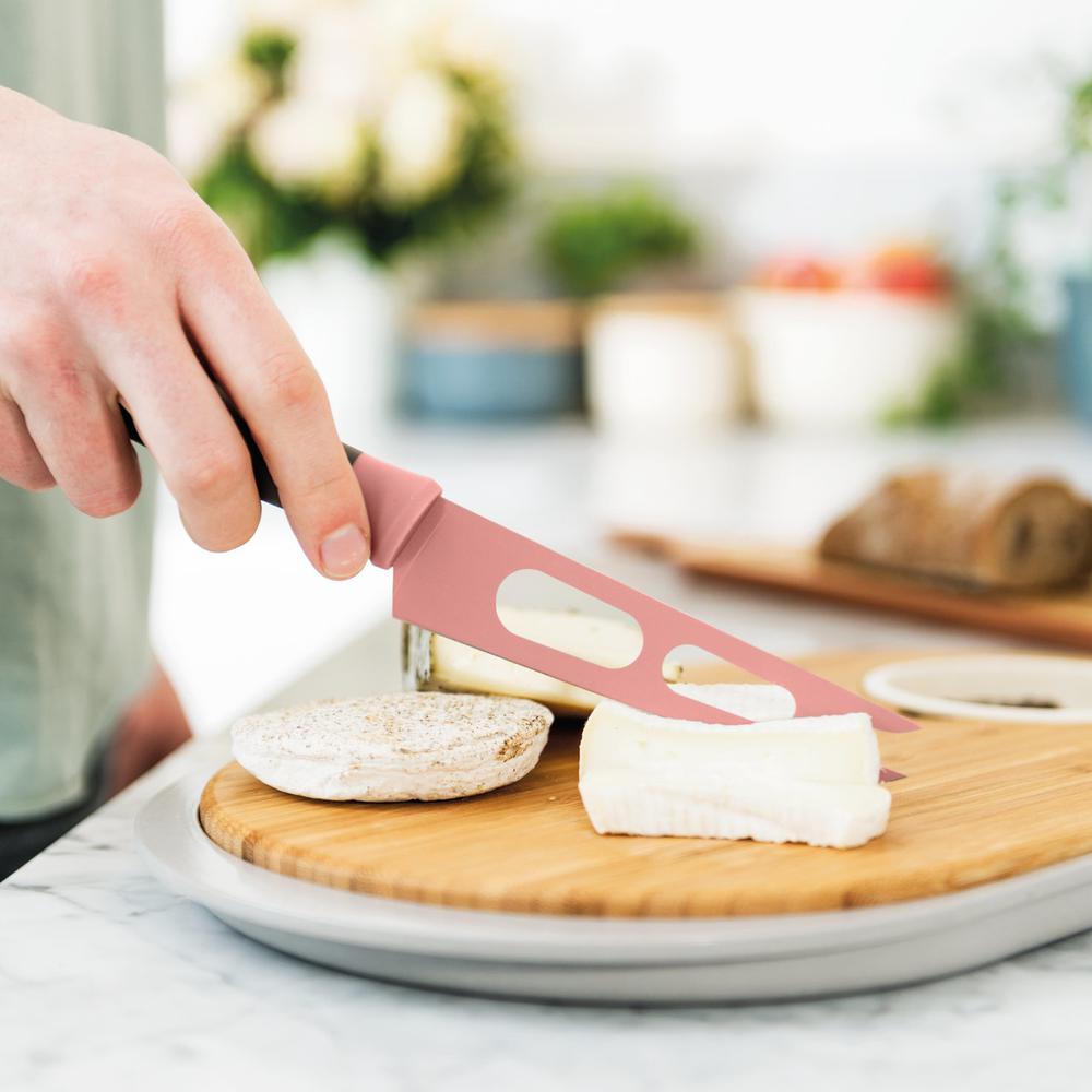  - Как правильно нарезать популярные сорта сыра?